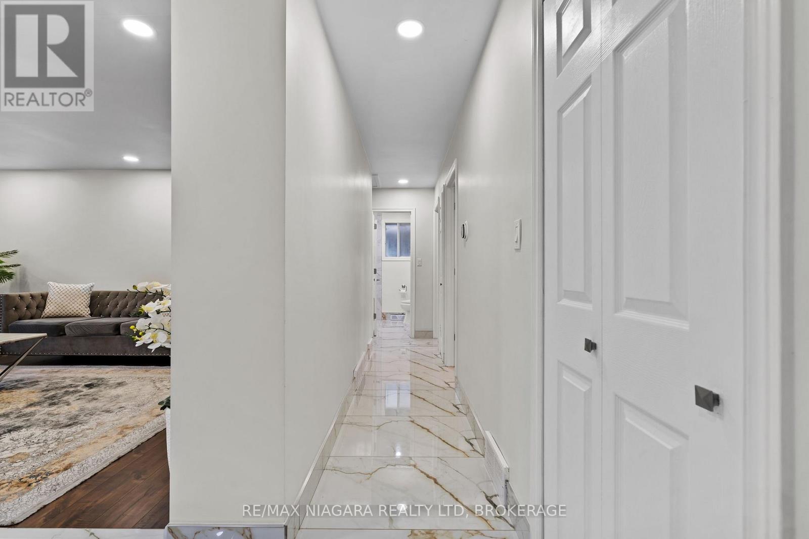 Photo 14 of 57 Woodrow Street, St Catharines ON