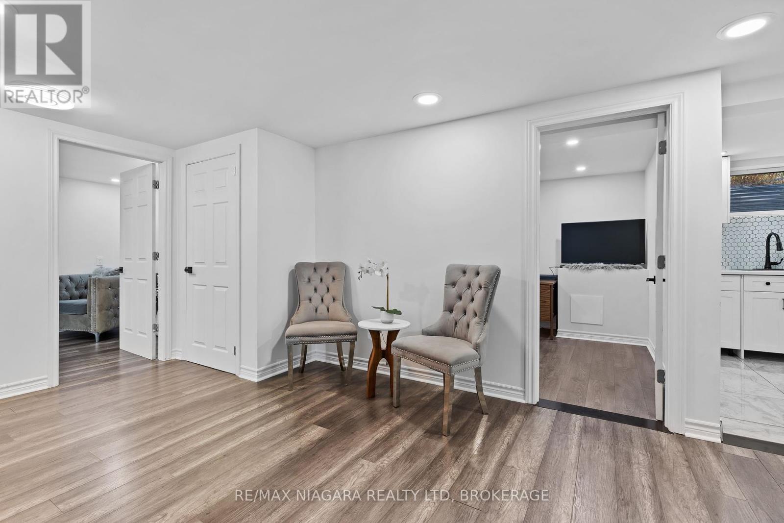 Photo 25 of 57 Woodrow Street, St Catharines ON