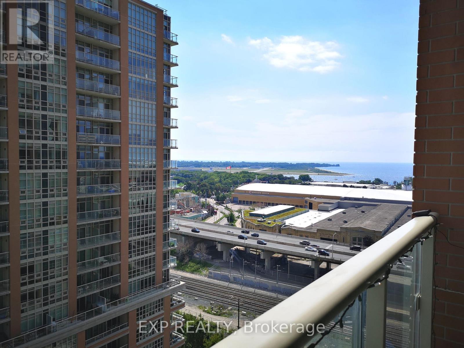 Photo 2 of 1718 75 East Liberty Street, Toronto ON