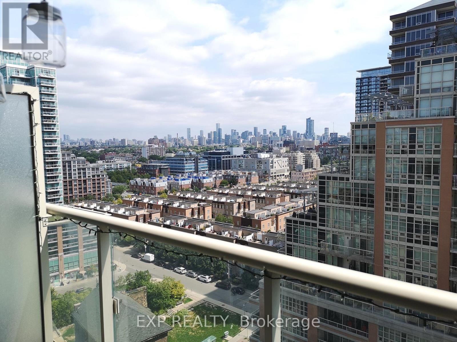 Photo 3 of 1718 75 East Liberty Street, Toronto ON