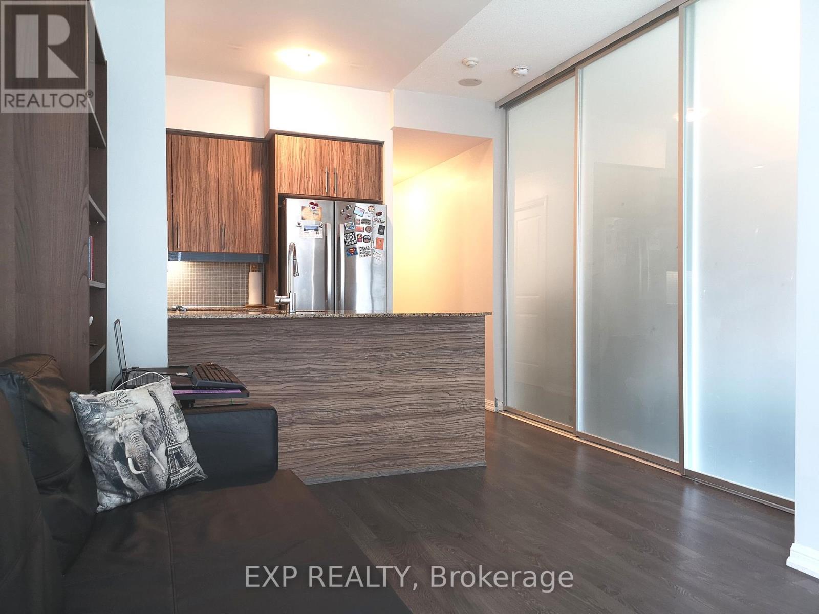 Photo 4 of 1718 75 East Liberty Street, Toronto ON