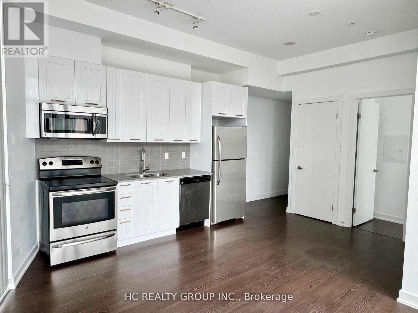 Photo 2 of 601 20 Bruyeres Mews, Toronto ON