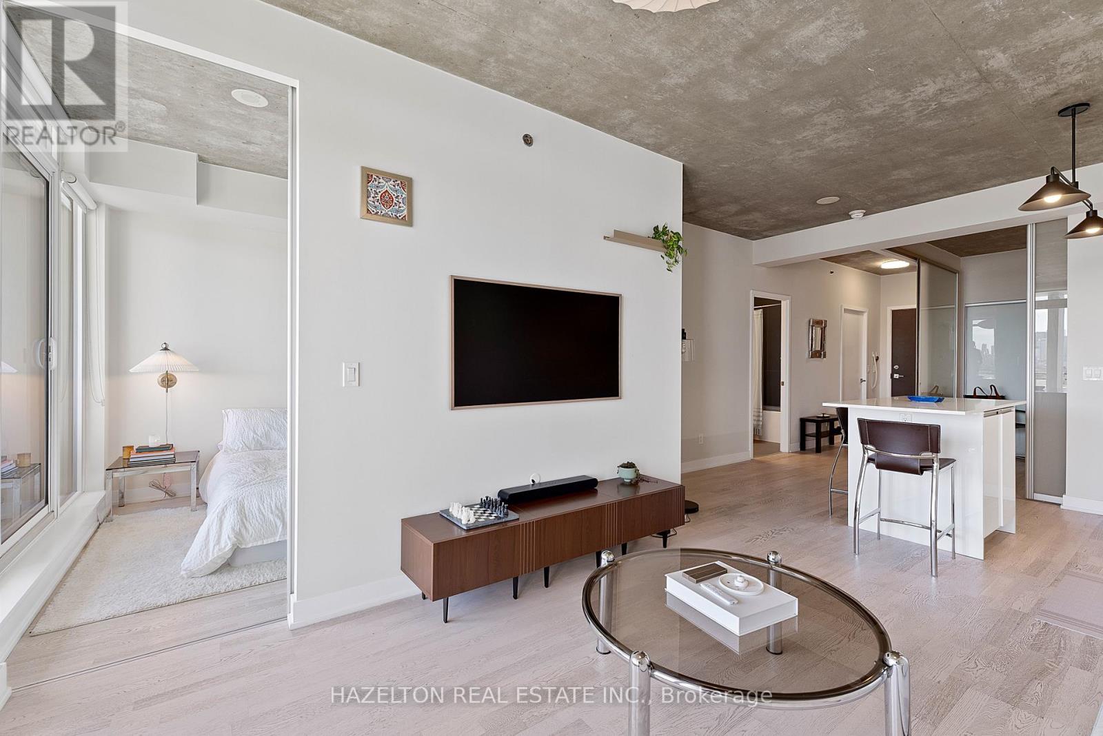 Photo 11 of 825 20 Minowan Miikan Lane, Toronto ON