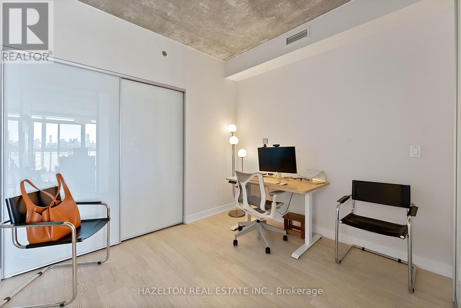 Photo 17 of 825 20 Minowan Miikan Lane, Toronto ON