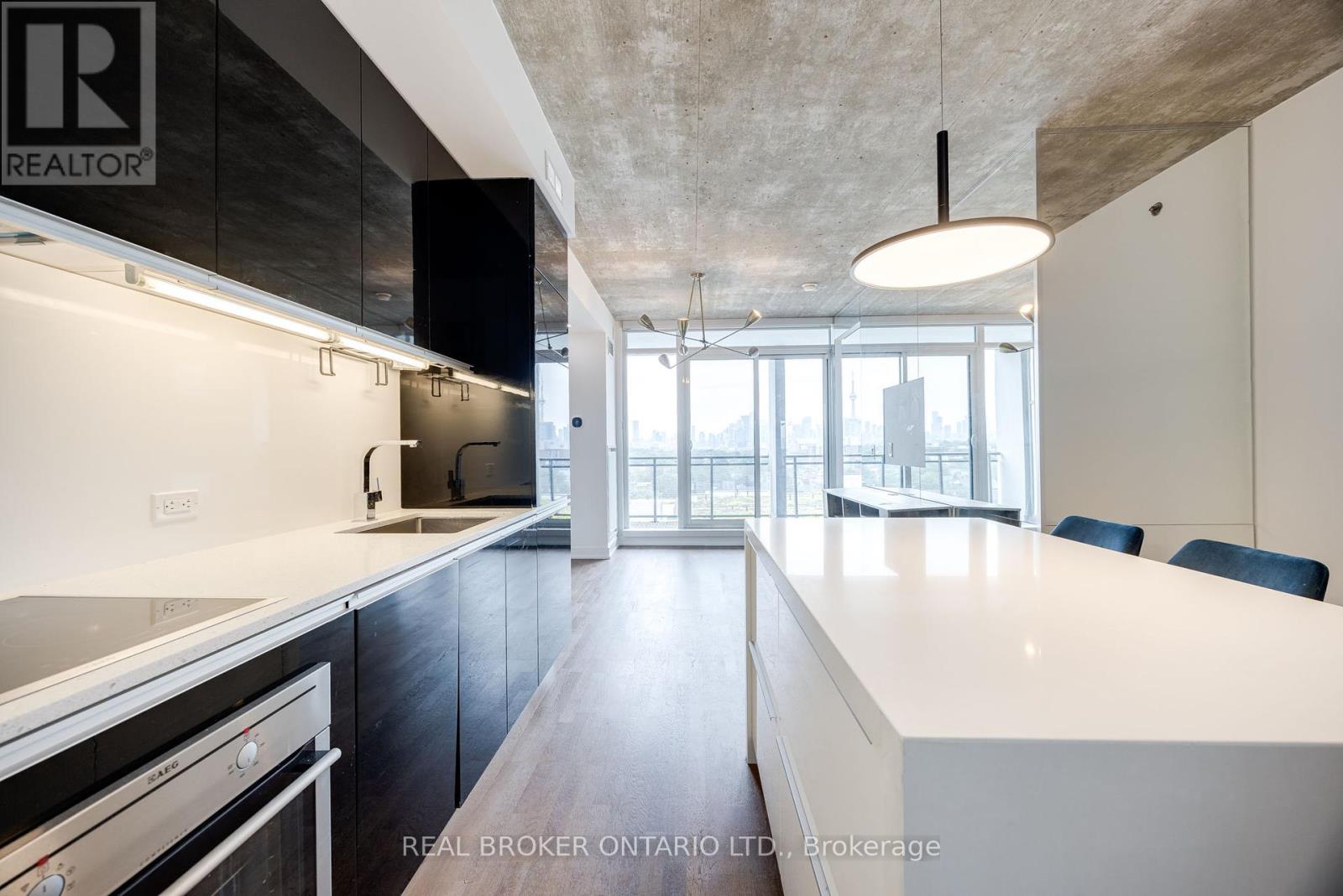 Photo 13 of 925 20 Minowan Miikan Lane, Toronto ON