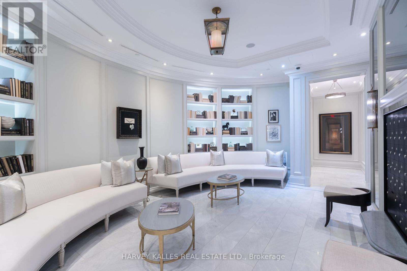 Photo 5 of 306 133 Hazelton Avenue, Toronto ON