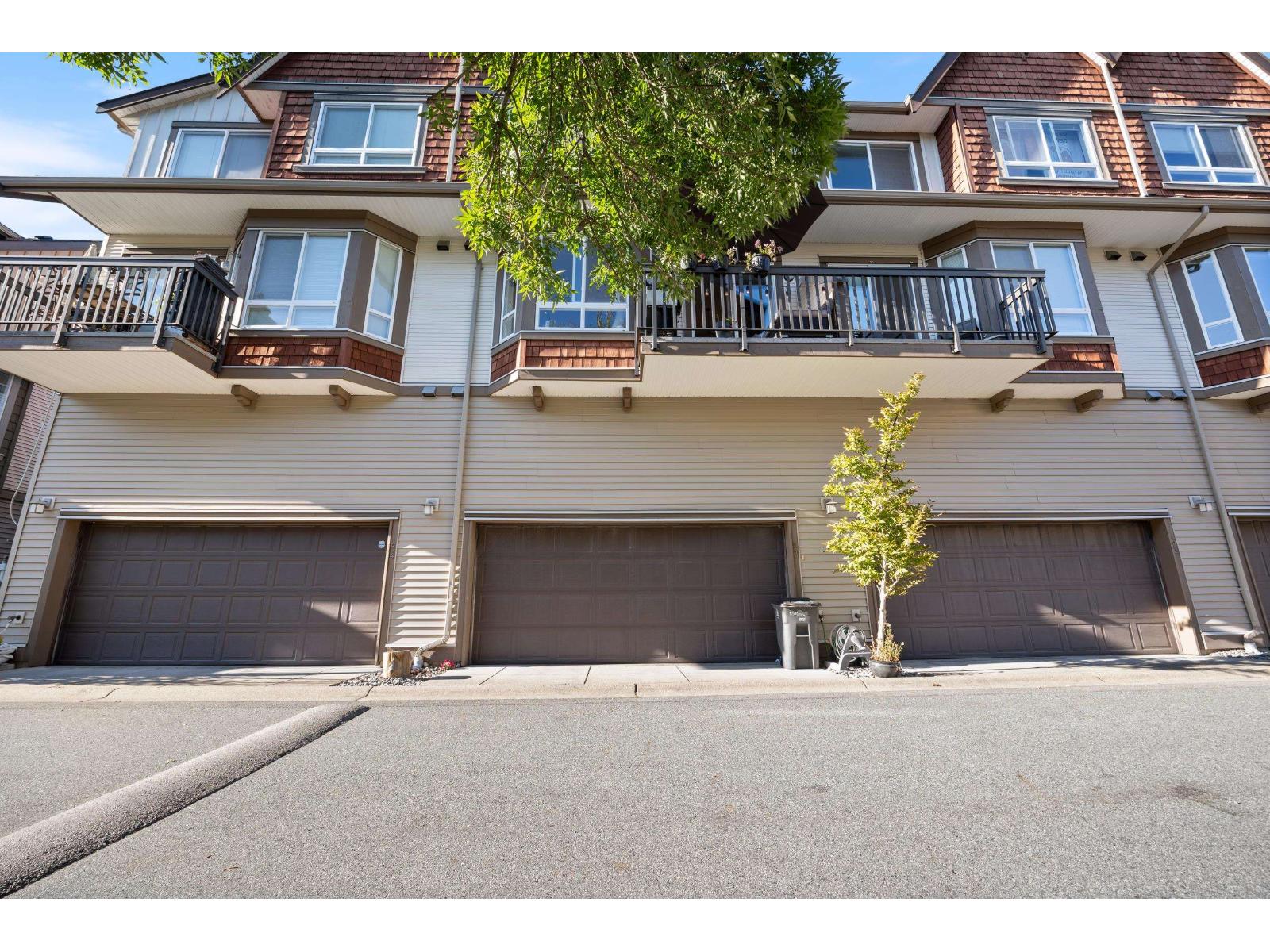 Photo 35 of 53 7155 189 Street, Surrey BC