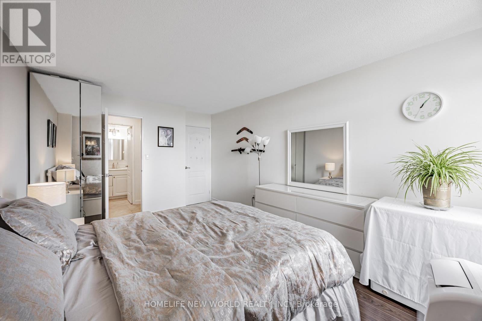 Photo 11 of 708 3300 Don Mills Road, Toronto ON