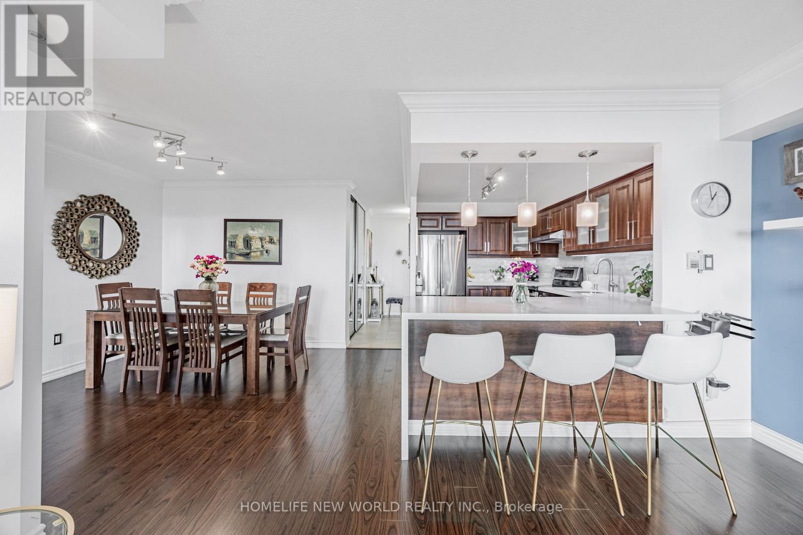 Photo 4 of 708 3300 Don Mills Road, Toronto ON