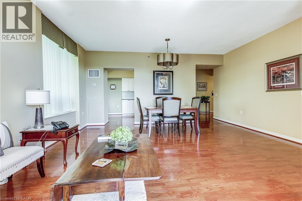 Photo 10 of 100 Burloak Drive Unit 2509, Burlington ON
