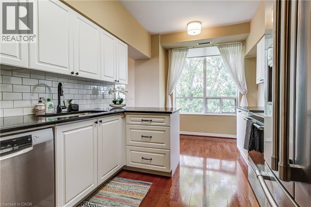 Photo 11 of 100 Burloak Drive Unit 2509, Burlington ON
