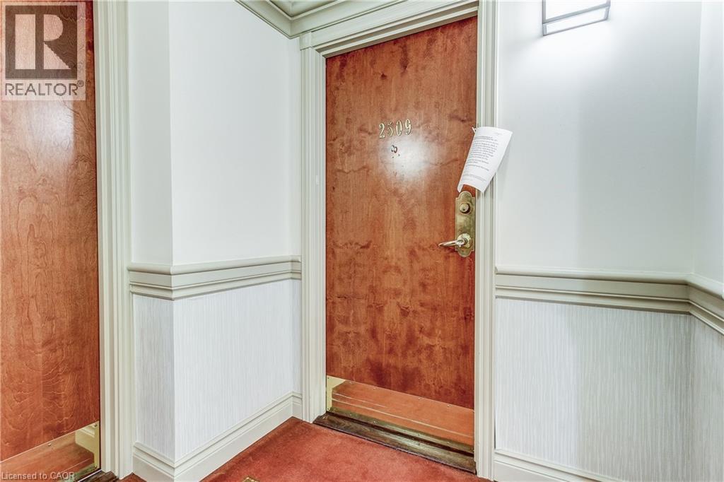 Photo 3 of 100 Burloak Drive Unit 2509, Burlington ON