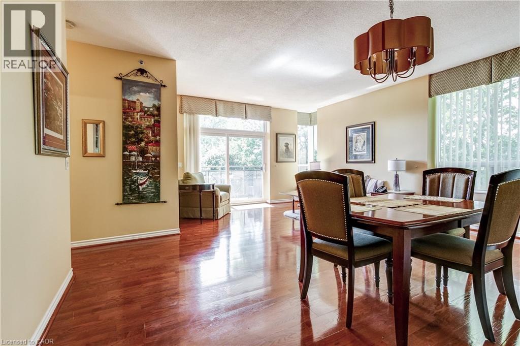 Photo 8 of 100 Burloak Drive Unit 2509, Burlington ON