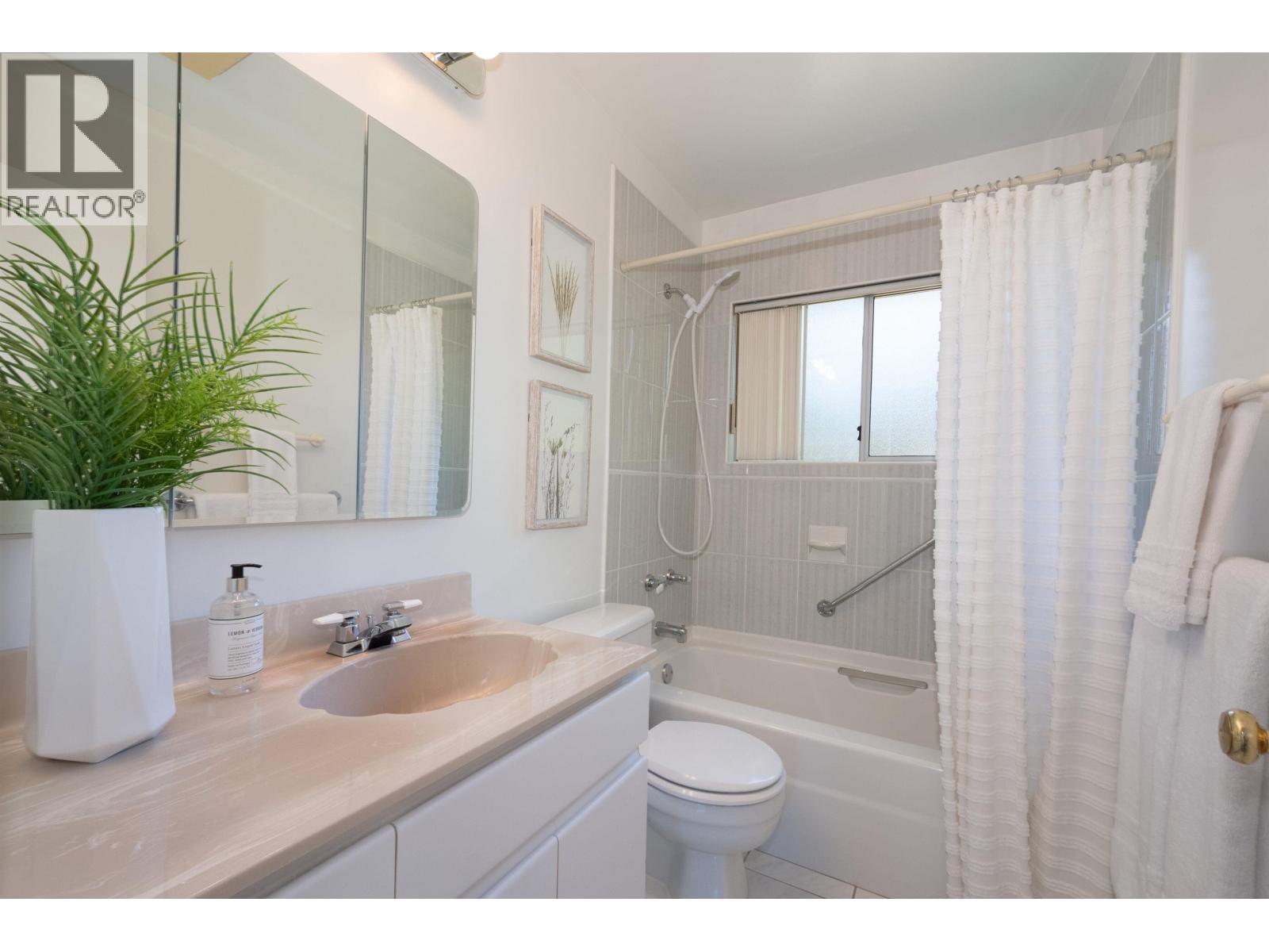 Photo 21 of 1150 Silverwood Crescent, North Vancouver BC