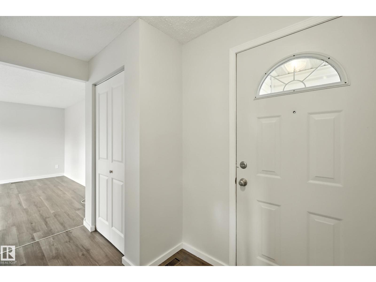 Photo 11 of 10333 172 Av Nw, Edmonton AB
