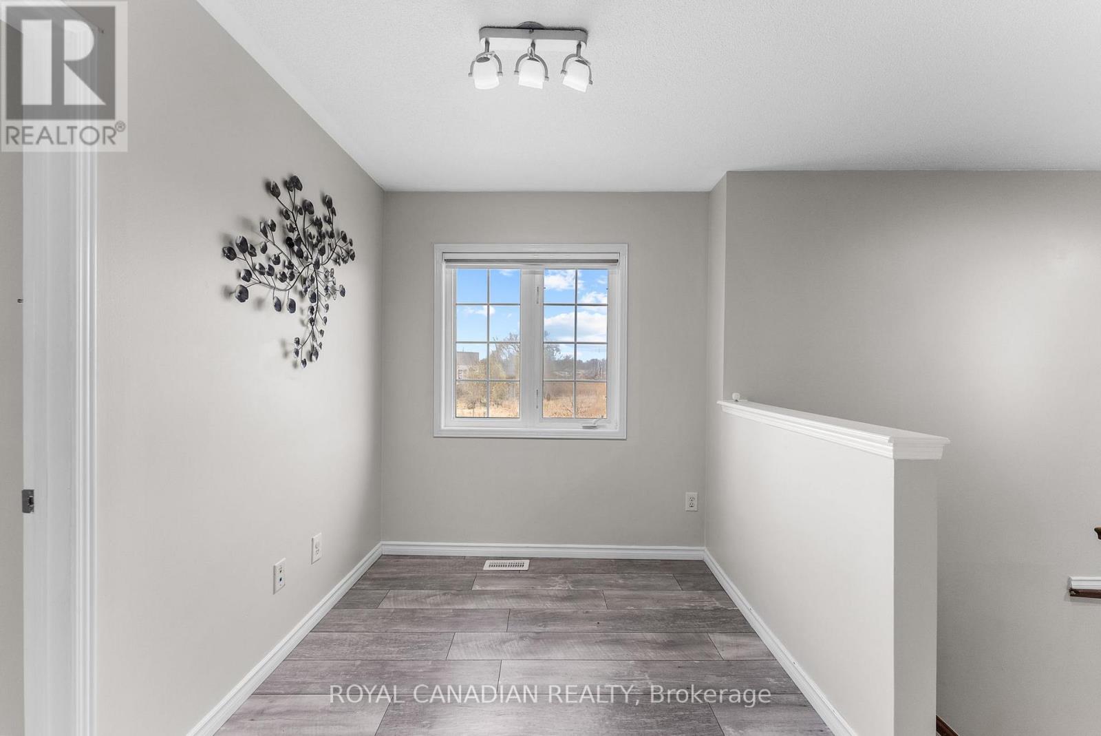 Photo 27 of 25 Brind Sheridan Court, Ajax ON