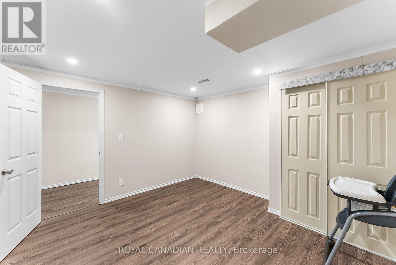 Photo 40 of 25 Brind Sheridan Court, Ajax ON