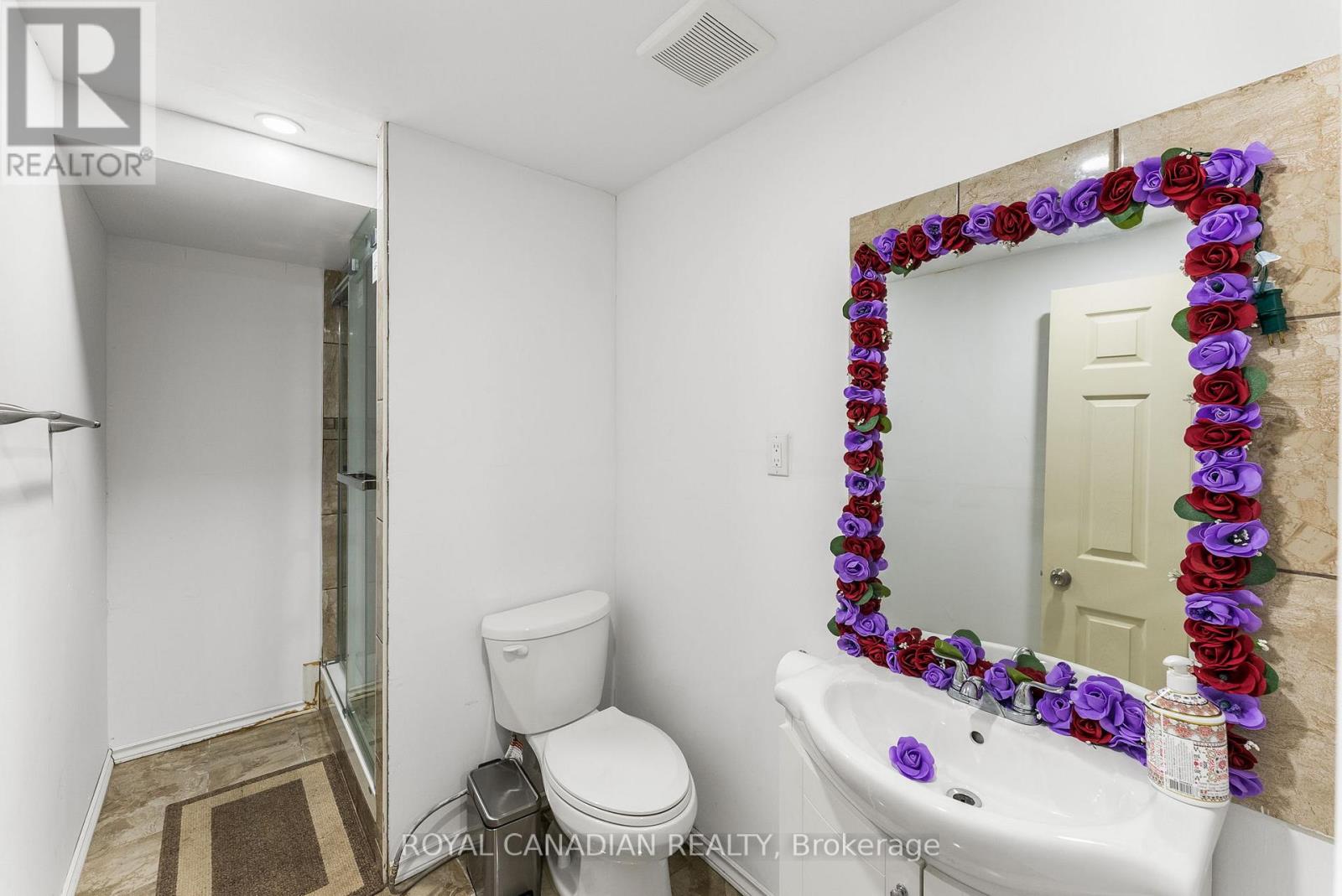 Photo 41 of 25 Brind Sheridan Court, Ajax ON