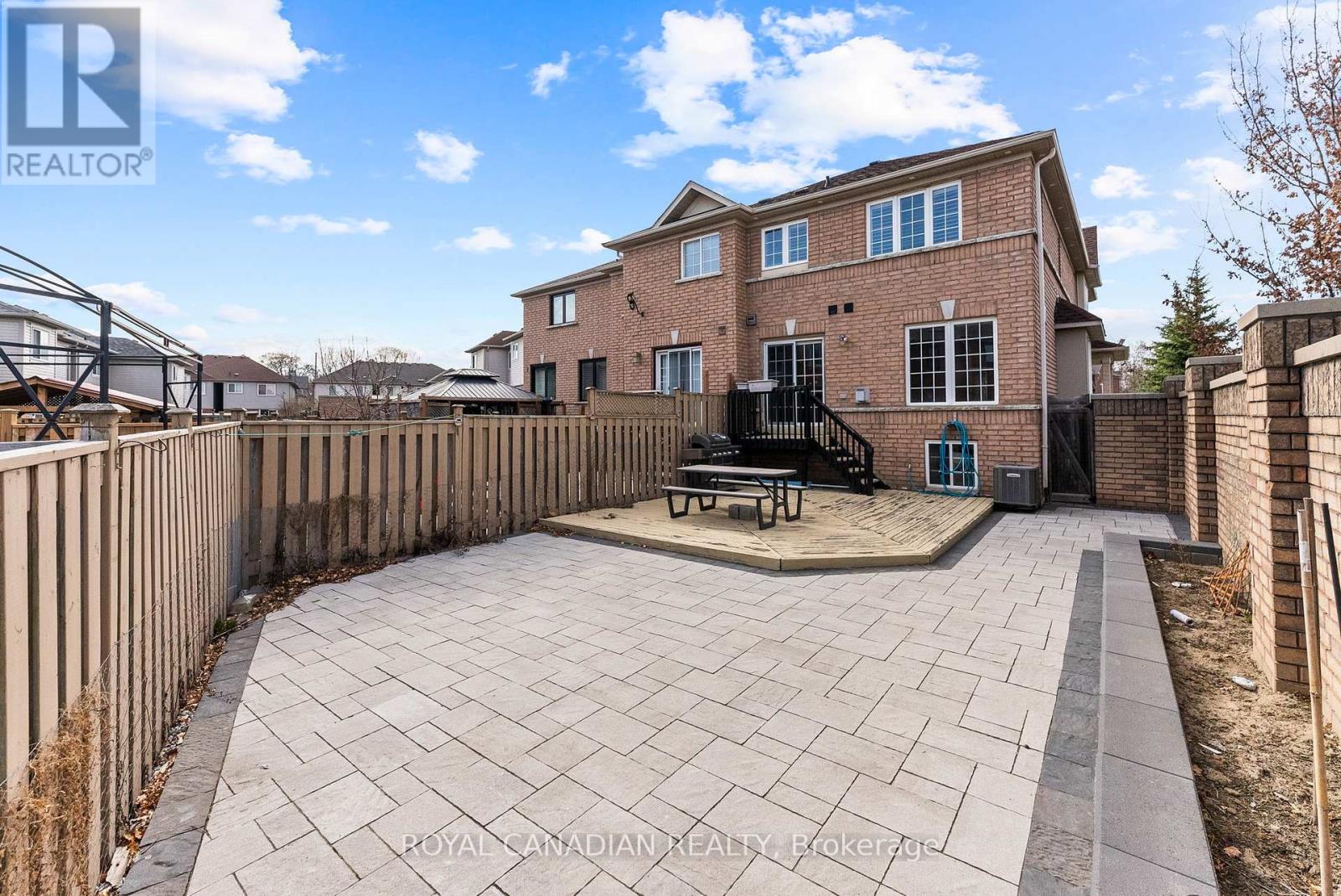Photo 44 of 25 Brind Sheridan Court, Ajax ON