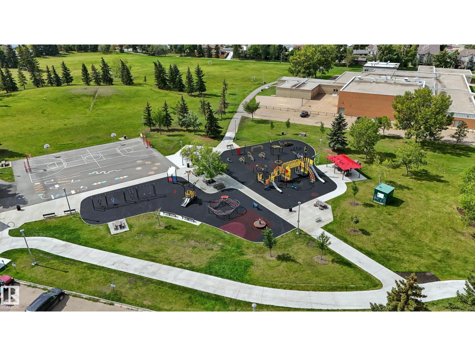 Photo 40 of 10333 172 Av Nw, Edmonton AB