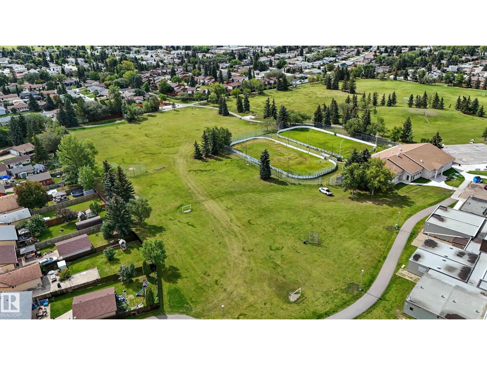 Photo 38 of 10333 172 Av Nw, Edmonton AB