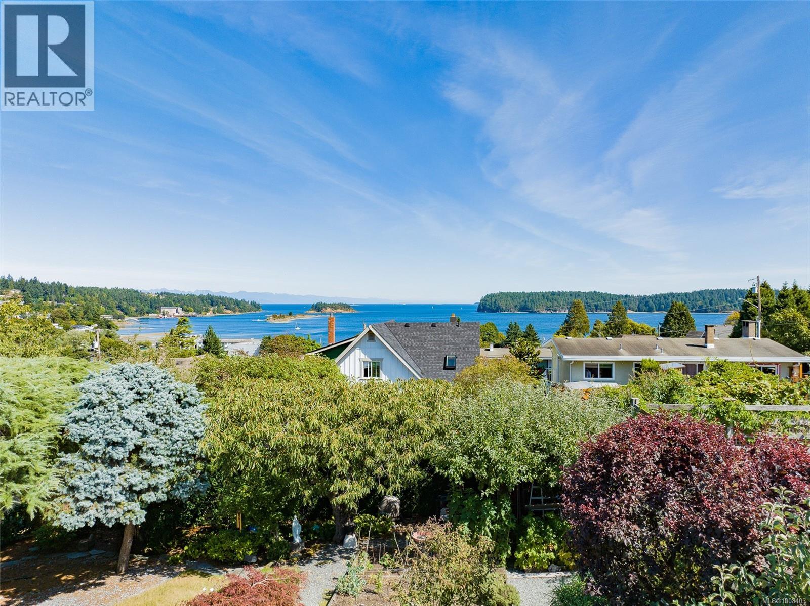 Photo 32 of 2710 Glenayr Dr, Nanaimo BC