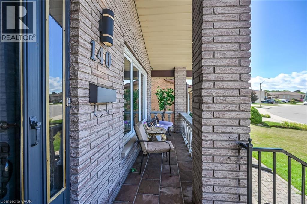 Photo 28 of 140 Solomon Crescent, Hamilton ON