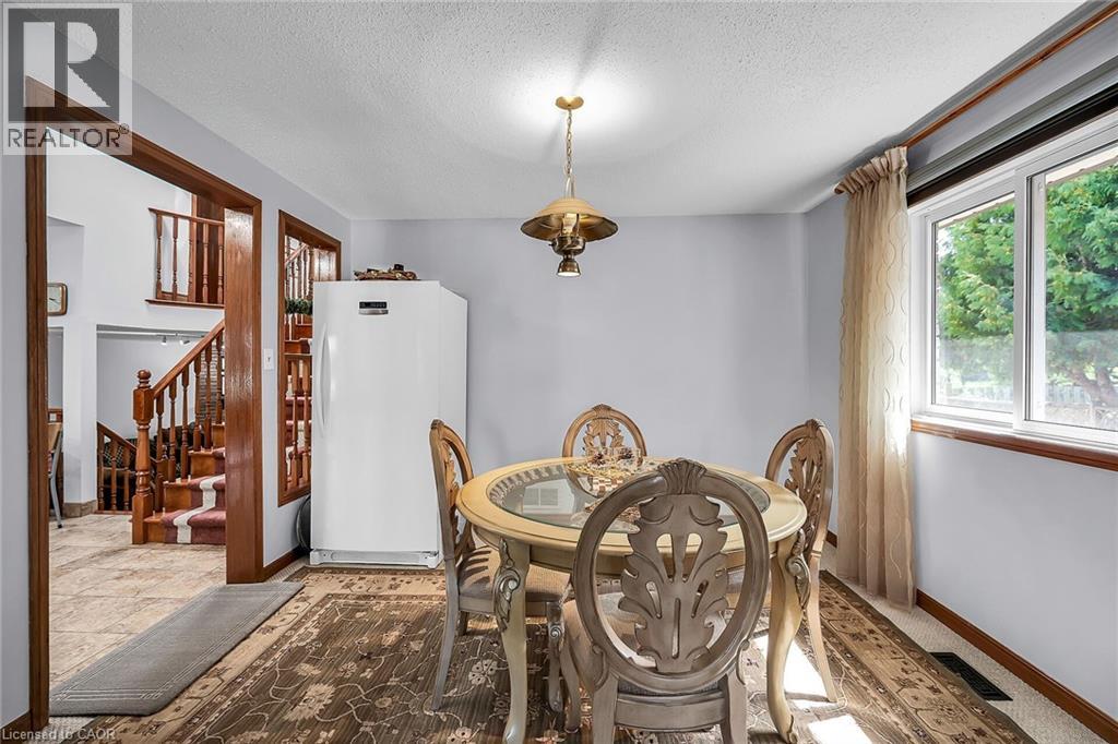 Photo 45 of 140 Solomon Crescent, Hamilton ON