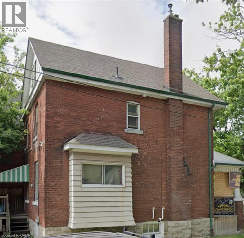 Photo 2 of 14 Barnesdale Avenue N Unit Room 1, Hamilton ON