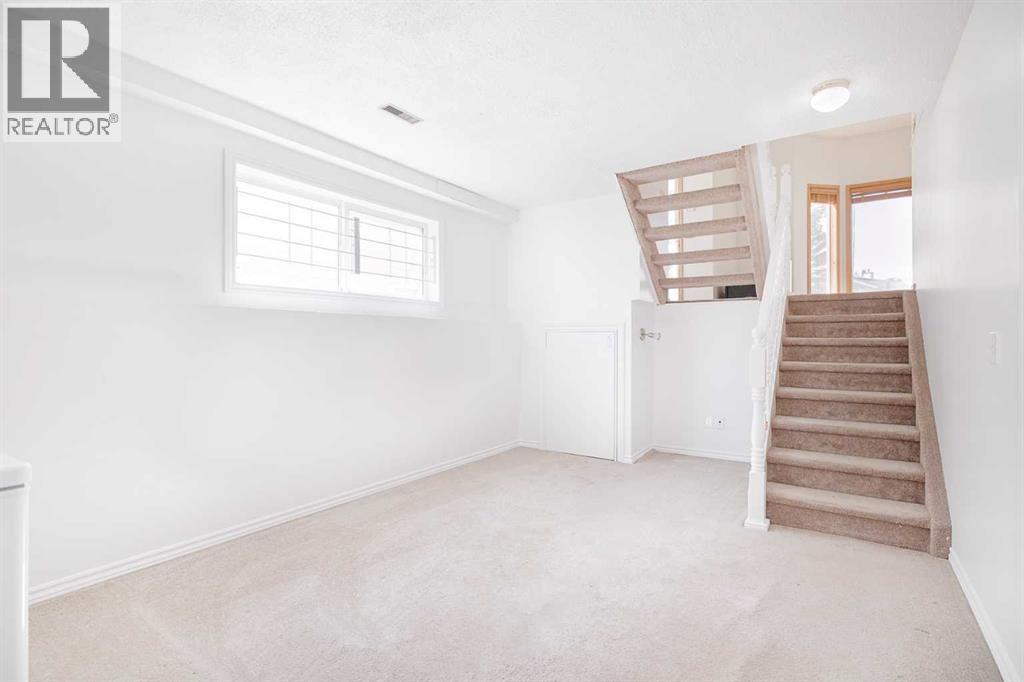 Single Family House Bi-level for Sale in  Coverdale Court NE Coventry Hills Calgary 