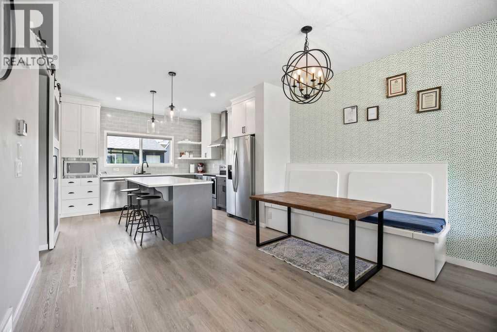 Photo 8 of 42 Wolf Creek Manor Se, Calgary AB