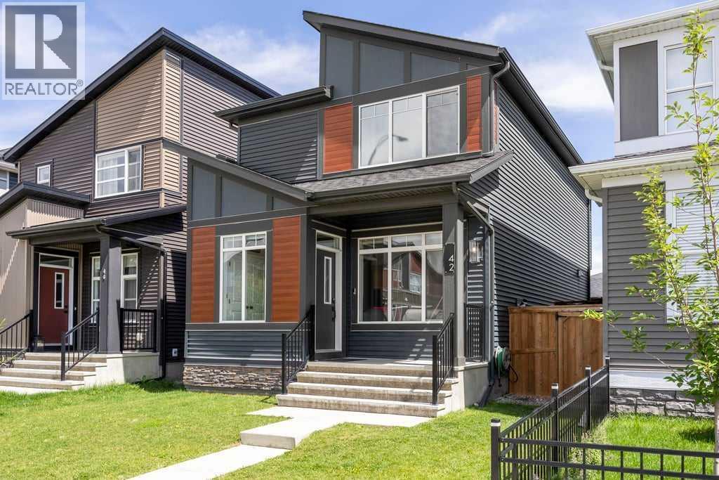 Photo 1 of 42 Wolf Creek Manor Se, Calgary AB