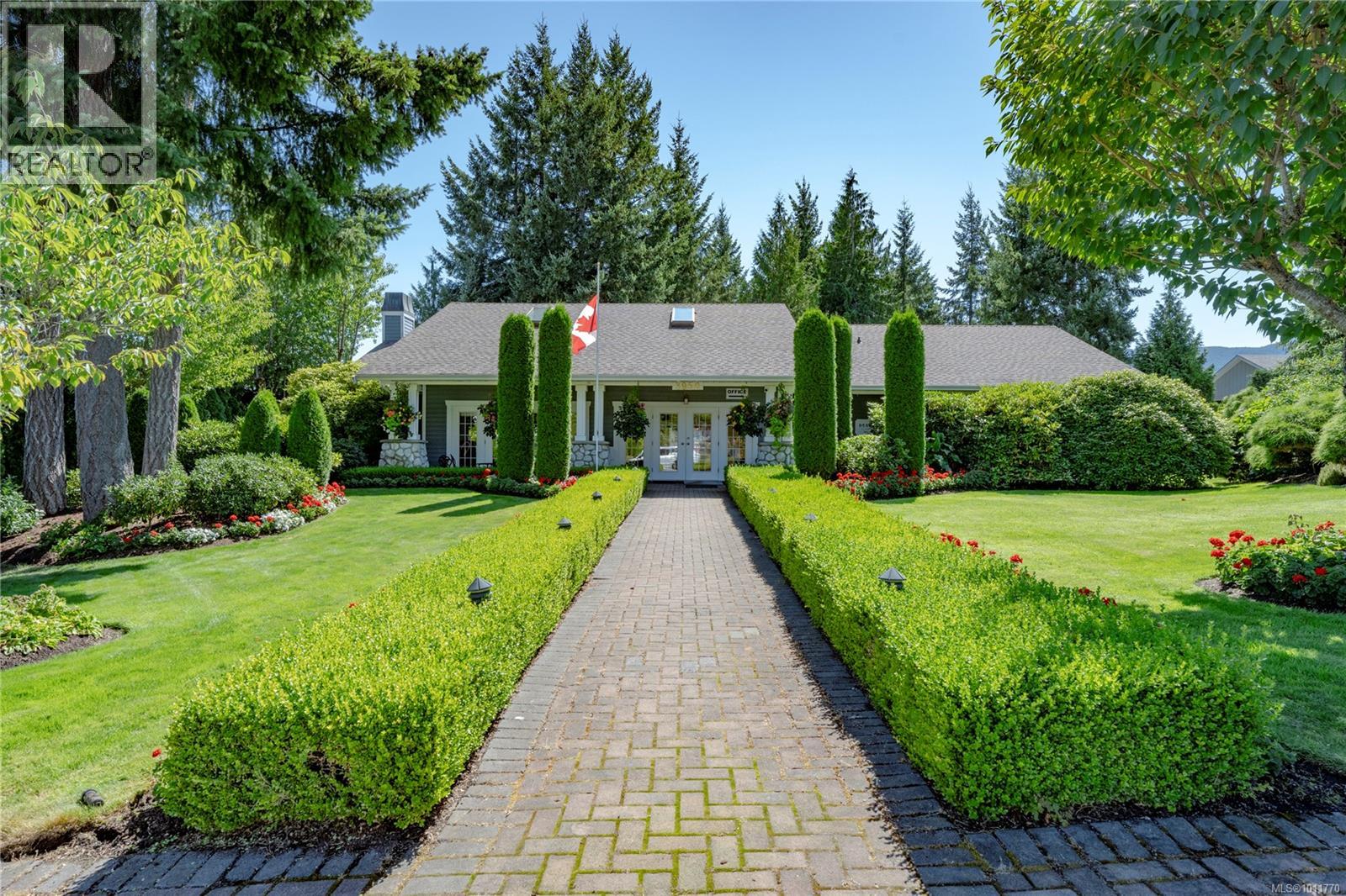 Photo 21 of 3954 Magnolia Dr, Nanaimo BC