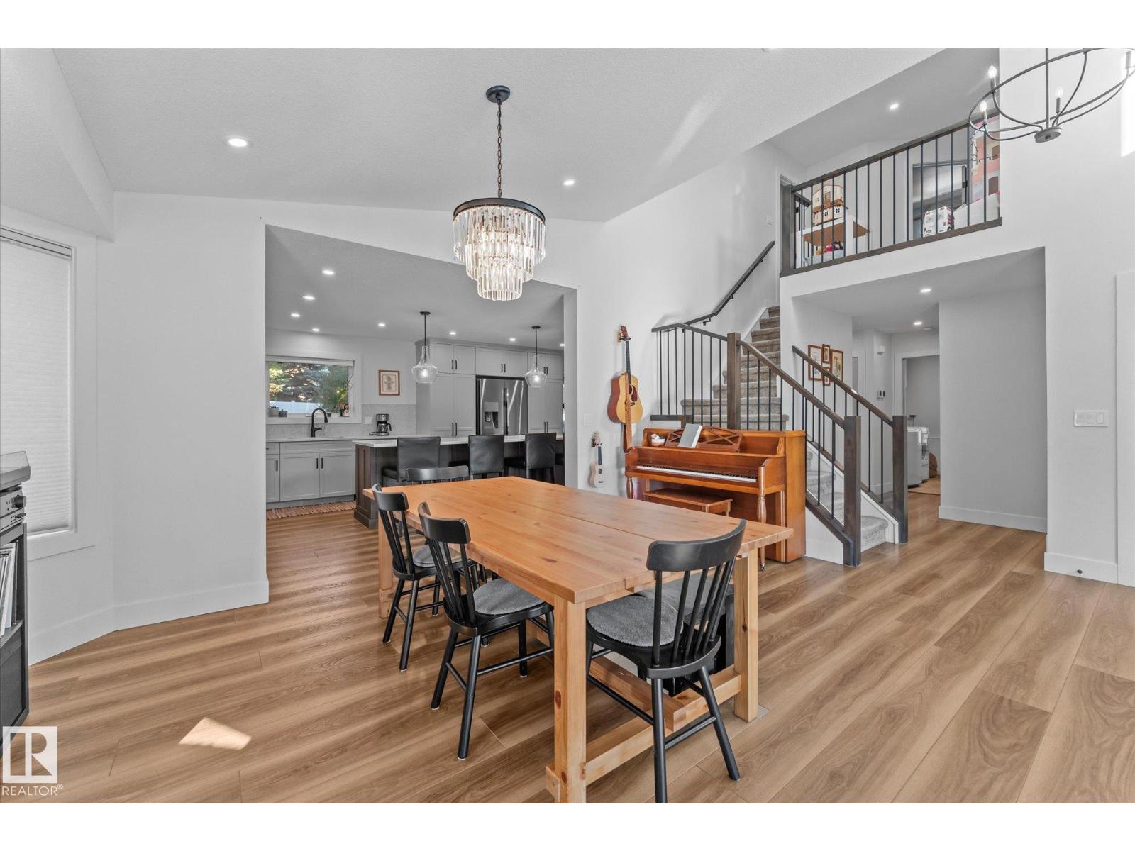 Photo 9 of 15603 64 St Nw, Edmonton AB