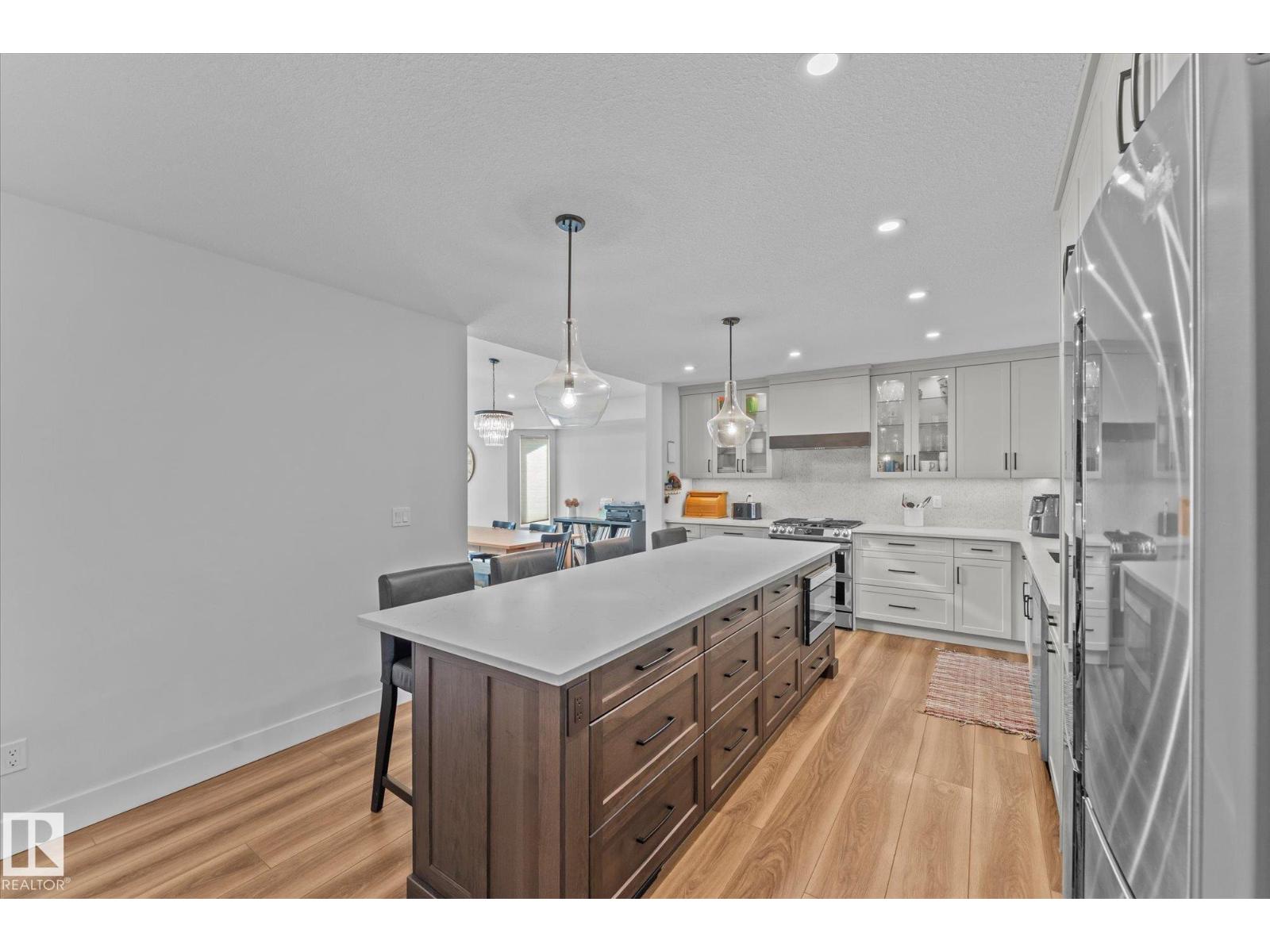 Photo 17 of 15603 64 St Nw, Edmonton AB