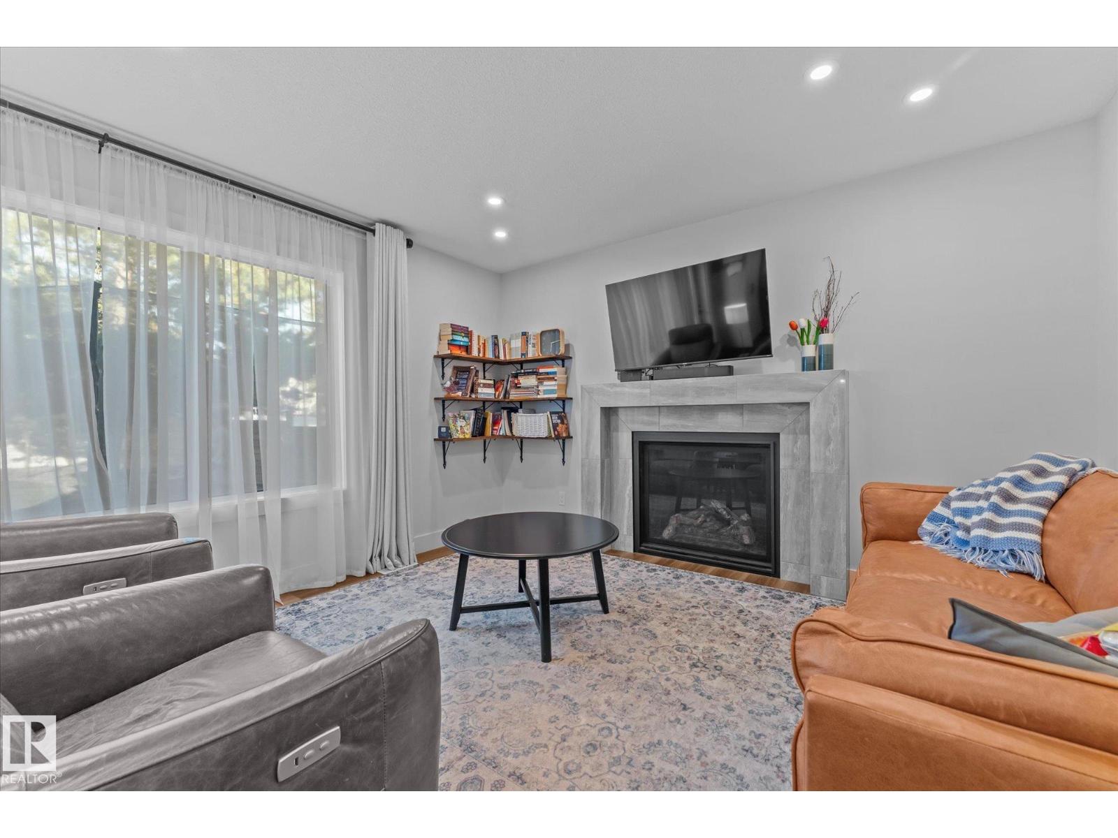 Photo 19 of 15603 64 St Nw, Edmonton AB