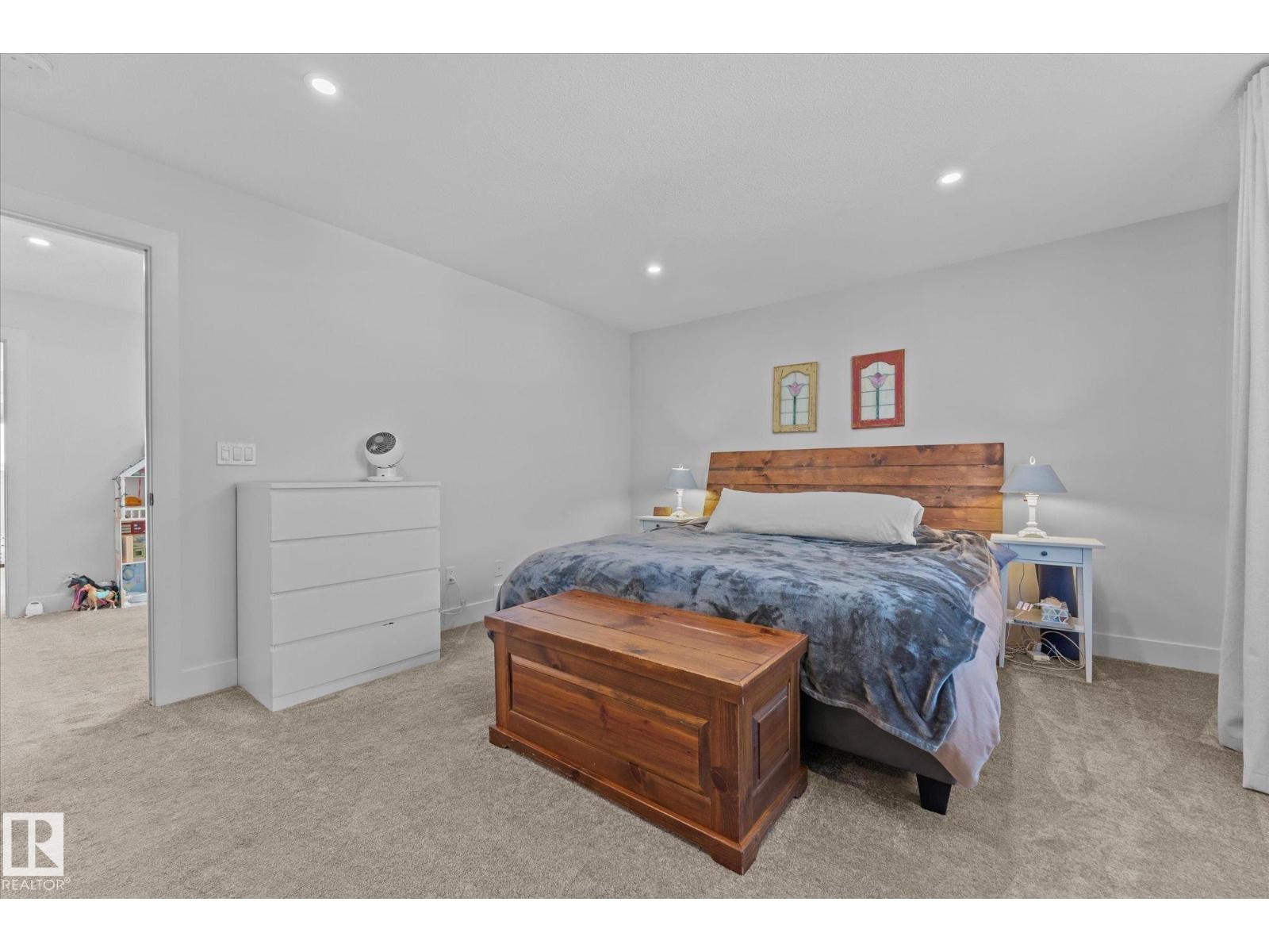 Photo 26 of 15603 64 St Nw, Edmonton AB