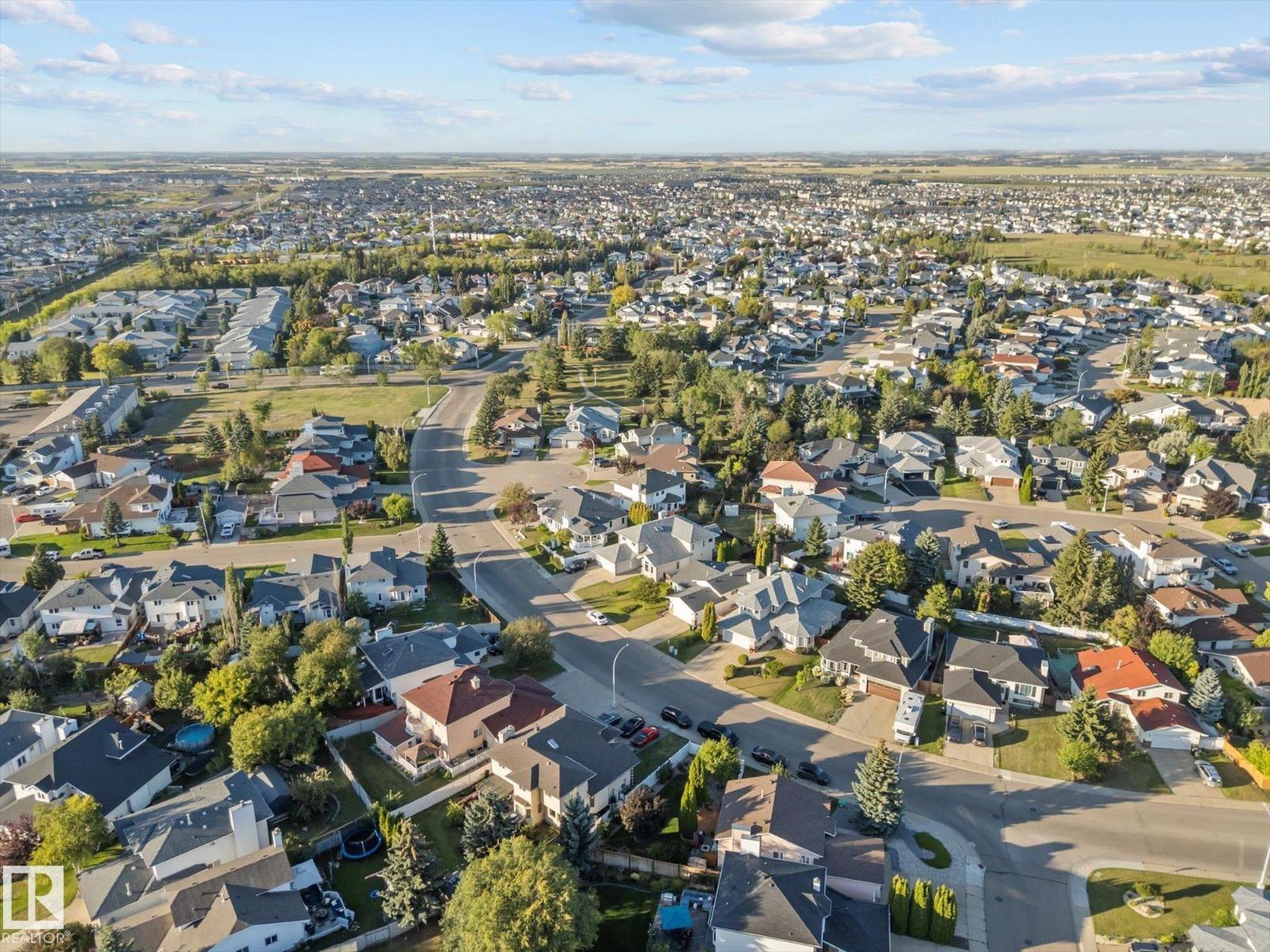 Photo 53 of 15603 64 St Nw, Edmonton AB