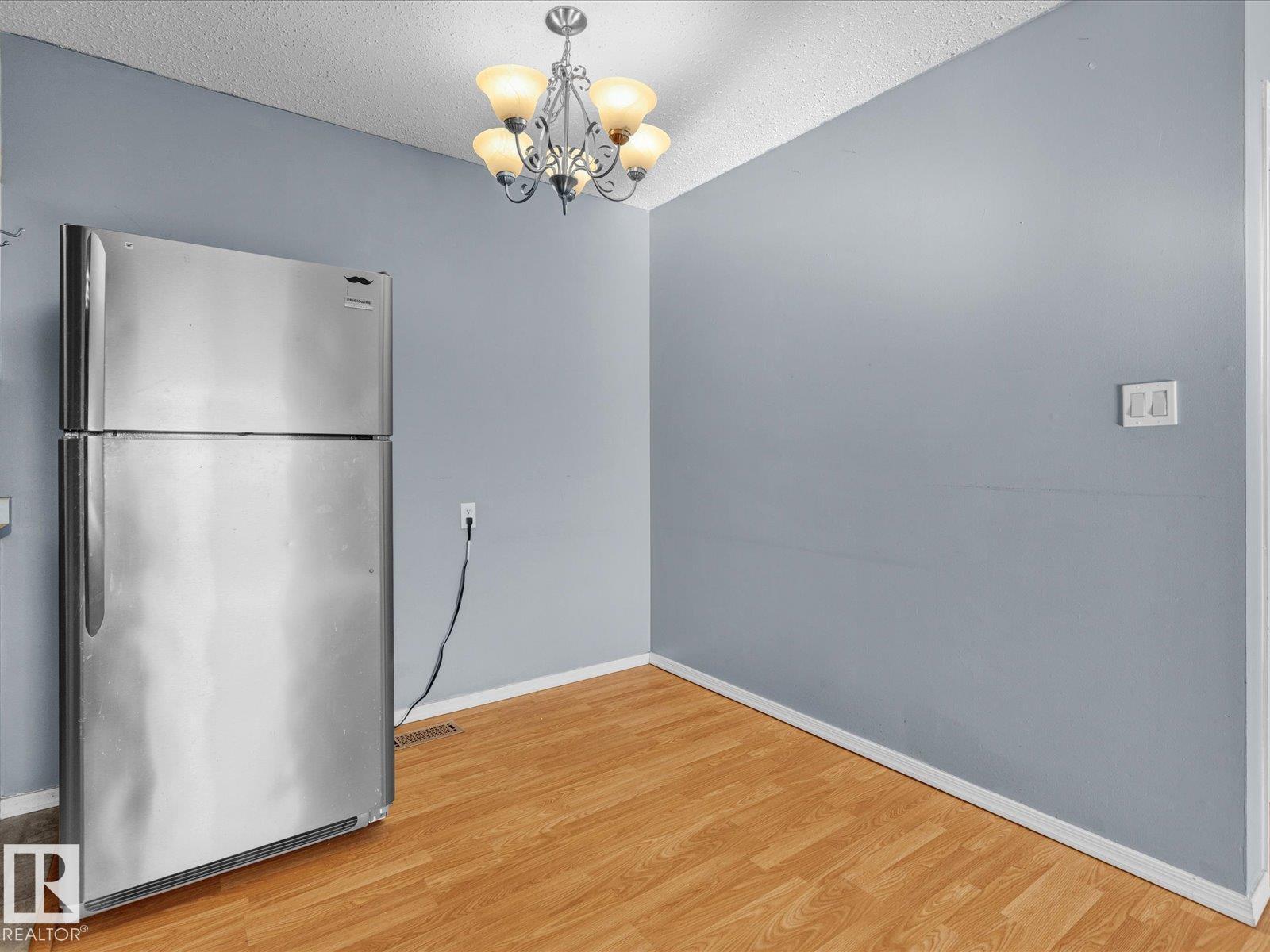 Photo 10 of 301 43 Akins Dr, St Albert AB