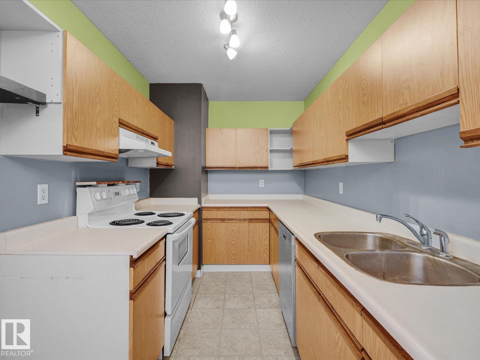 Photo 13 of 301 43 Akins Dr, St Albert AB