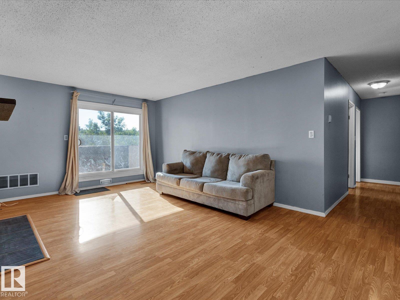 Photo 5 of 301 43 Akins Dr, St Albert AB