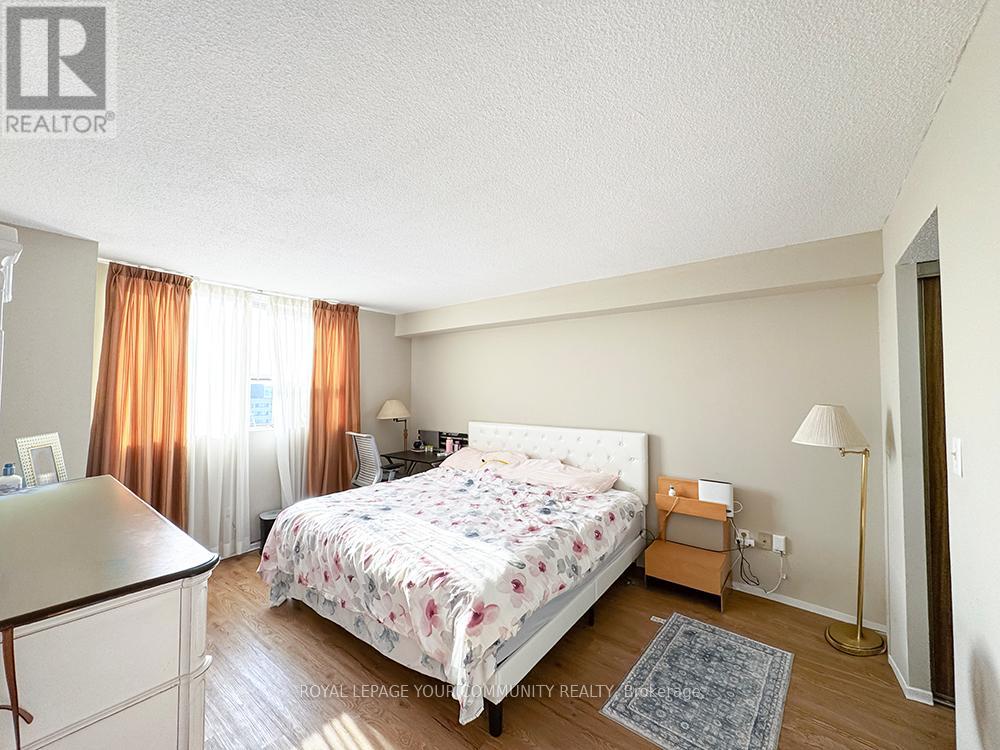 Photo 4 of 1507 20 Baif Boulevard, Richmond Hill ON