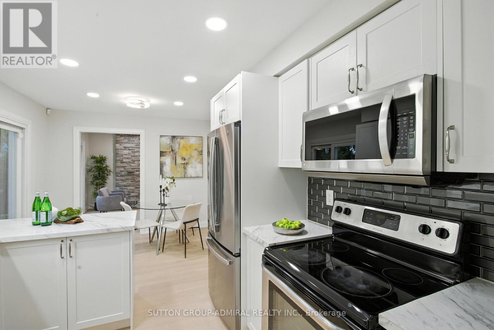 Photo 13 of 14 Willowbrook Road, Markham ON