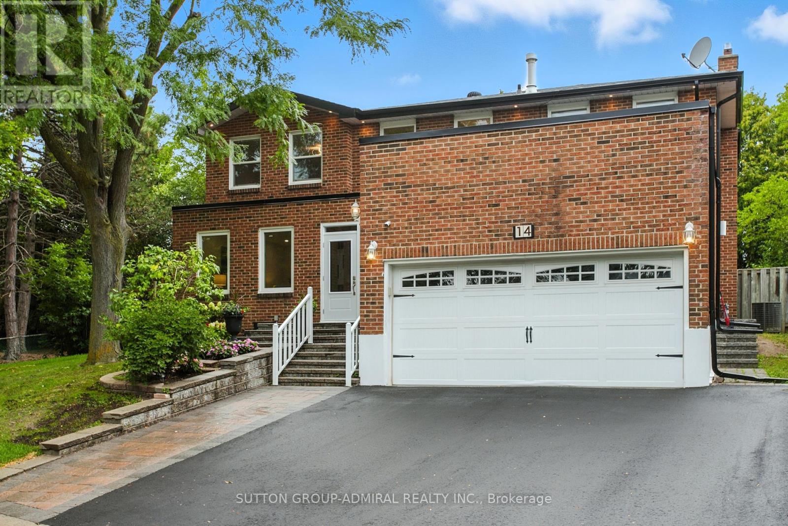 Photo 1 of 14 Willowbrook Road, Markham ON