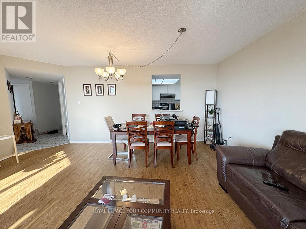 Photo 2 of 1507 20 Baif Boulevard, Richmond Hill ON