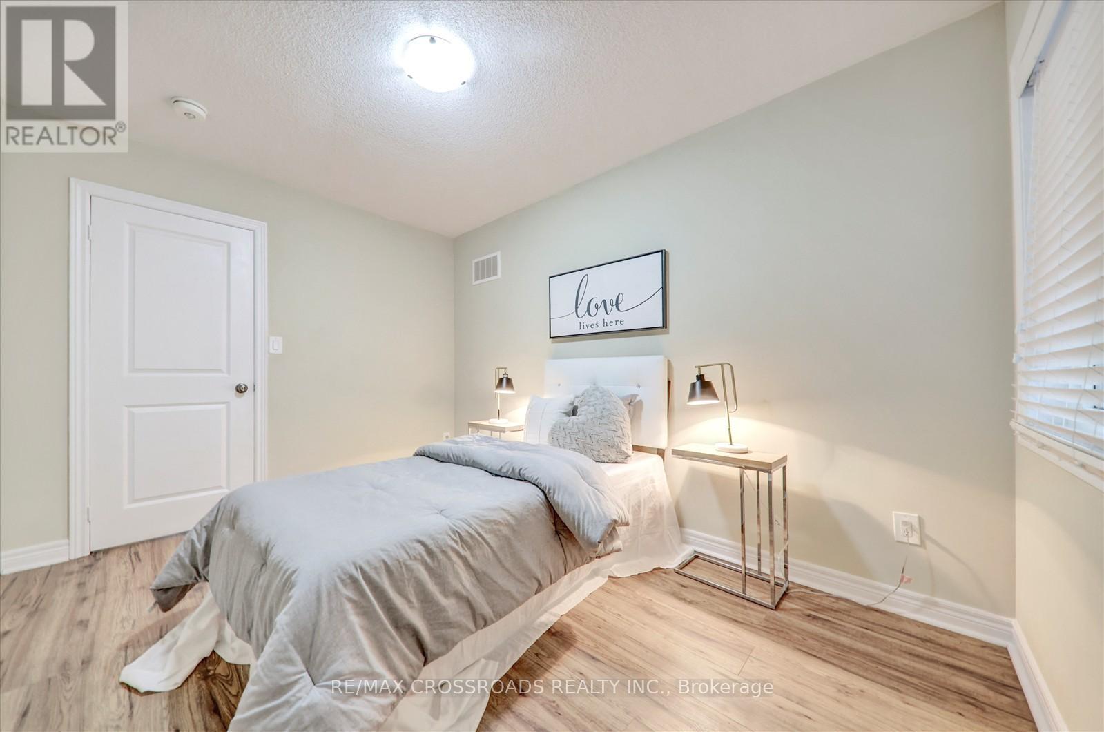 Photo 27 of 2 Parker Lane, New Tecumseth ON