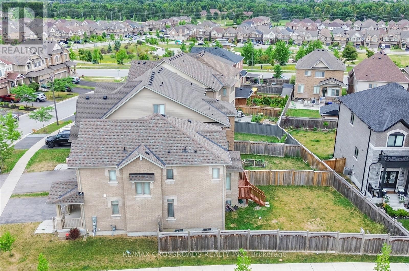 Photo 5 of 2 Parker Lane, New Tecumseth ON