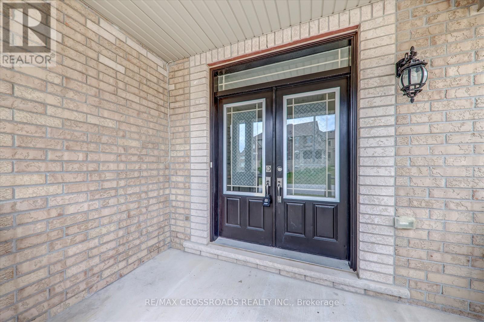 Photo 7 of 2 Parker Lane, New Tecumseth ON