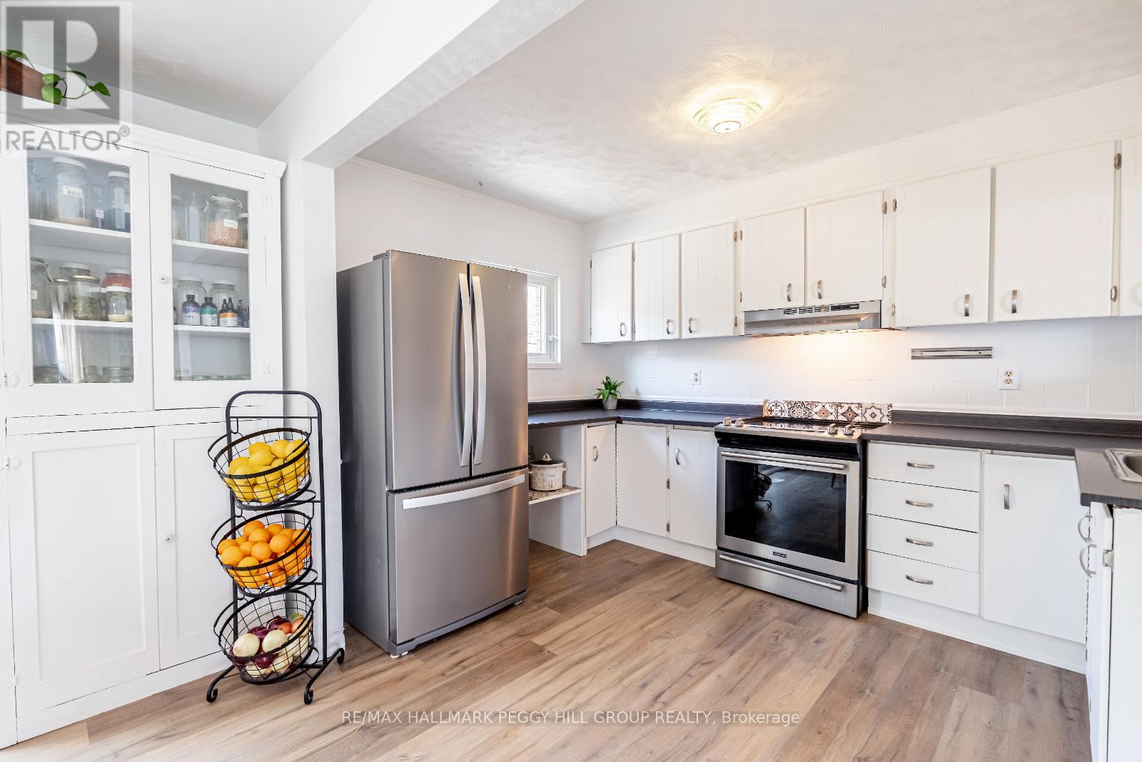 Photo 8 of 187 Mill Street, Essa ON