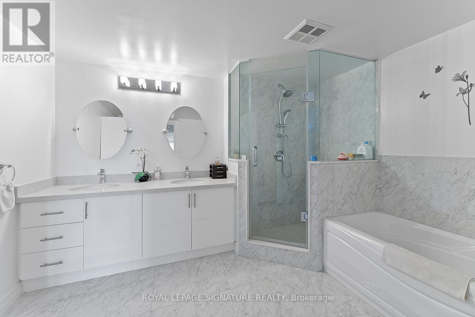 Photo 25 of 524 25 Austin Drive, Markham ON
